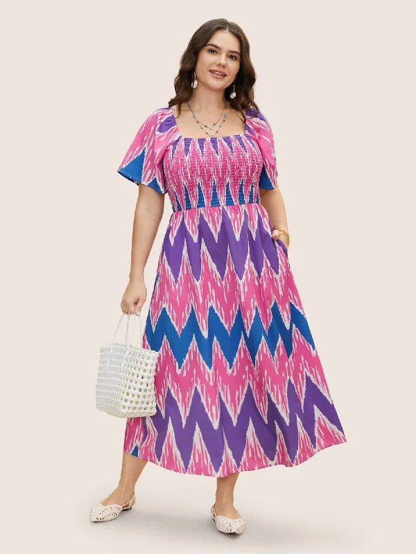 Geometric Contrast Shirred Flutter Sleeve Dress