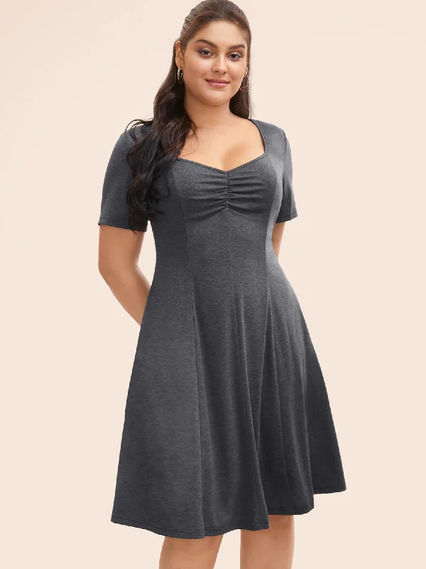 Solid Heart Neckline Ruched Dress