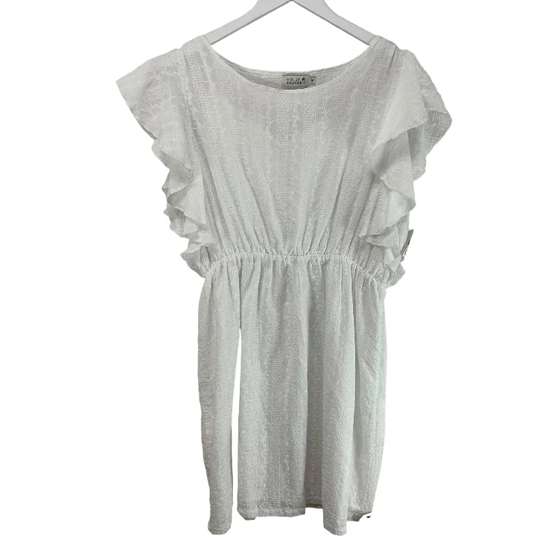 Dress Casual Short By Molly Bracken In White, Size: M